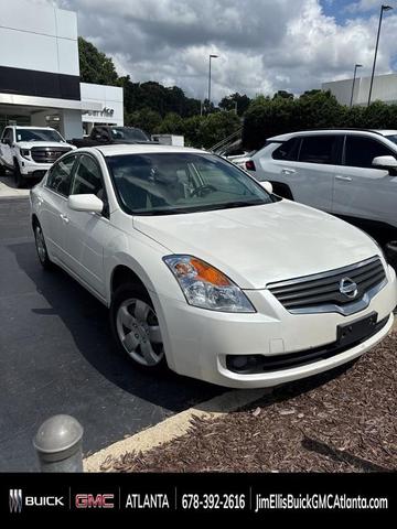 Photo of 2008 Winter Frost Nissan Altima