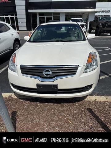 Photo of 2008 Winter Frost Nissan Altima