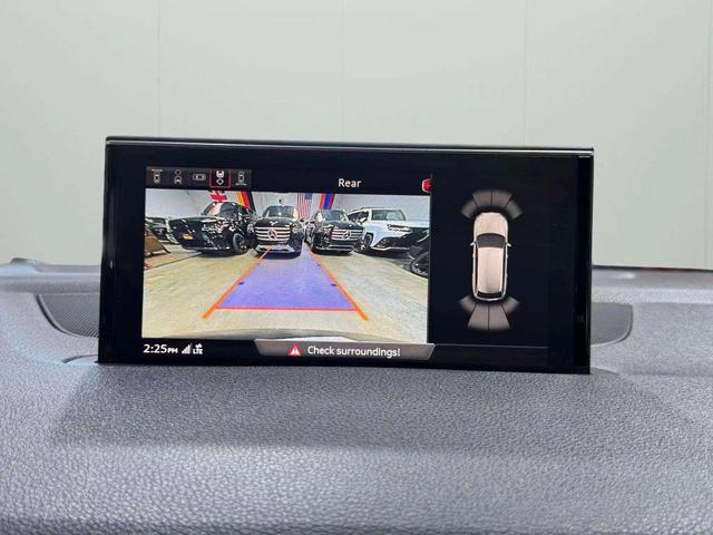 Photo of 2018 Black Audi Q7