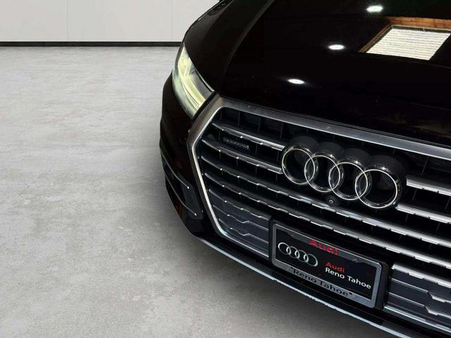 Photo of 2018 Black Audi Q7