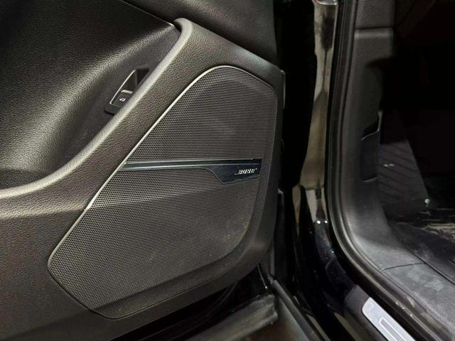 Photo of 2018 Black Audi Q7