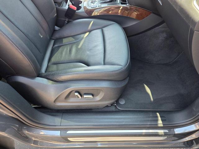 Photo of 2017 Gray Audi Q5