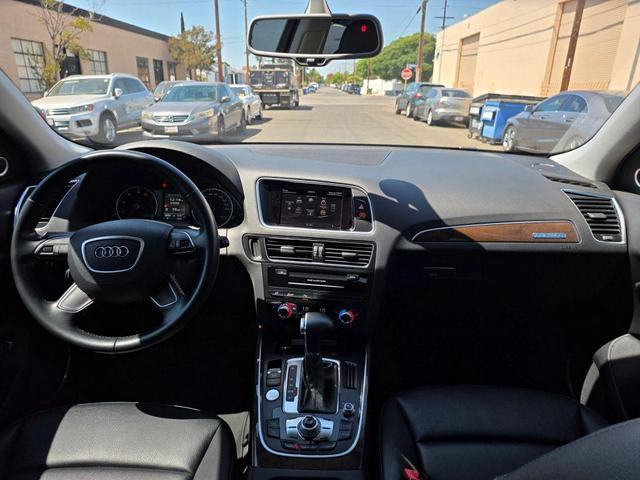 Photo of 2017 Gray Audi Q5
