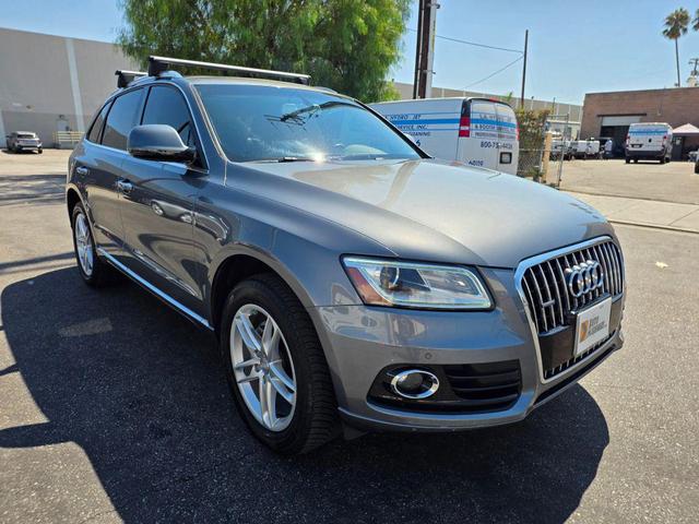 Photo of 2017 Gray Audi Q5