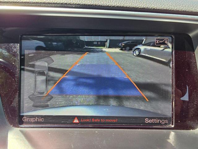 Photo of 2017 Gray Audi Q5