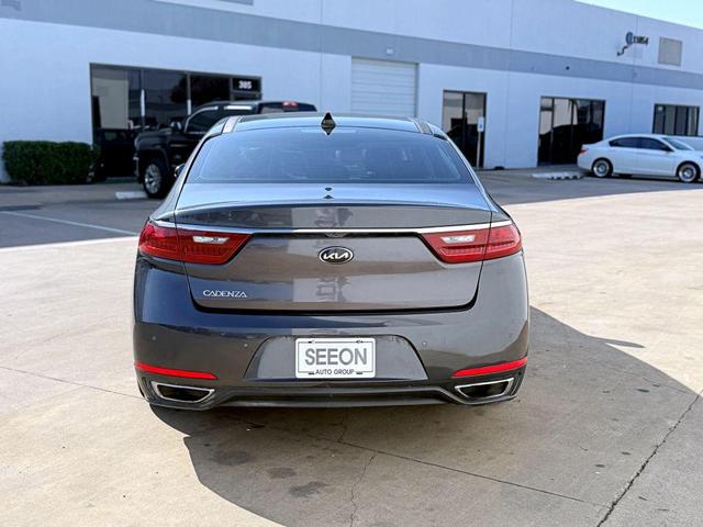 Photo of 2018 Gray Kia Cadenza