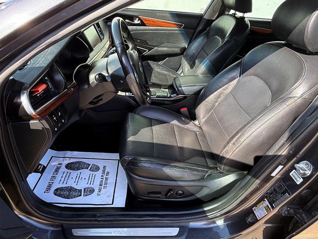 Photo of 2018 Gray Kia Cadenza