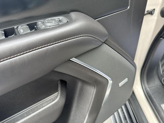 Photo of 2021 Empire Beige Metallic Chevrolet Tahoe