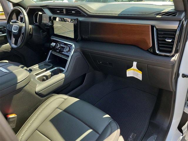 Photo of 2024 Summit White GMC Sierra 3500