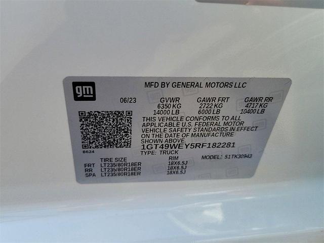 Photo of 2024 Summit White GMC Sierra 3500