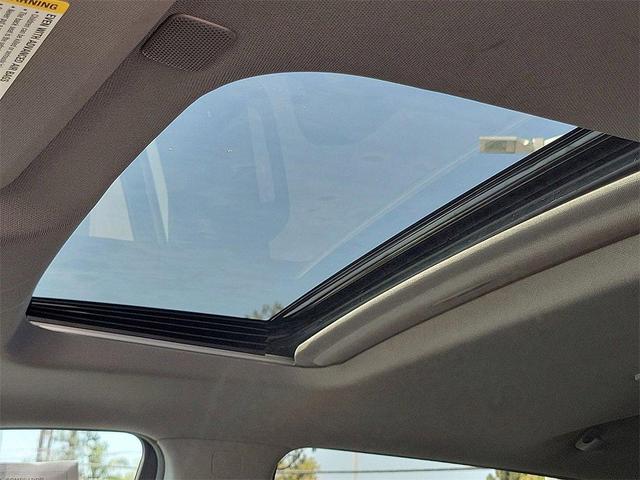 Photo of 2024 Summit White GMC Sierra 3500