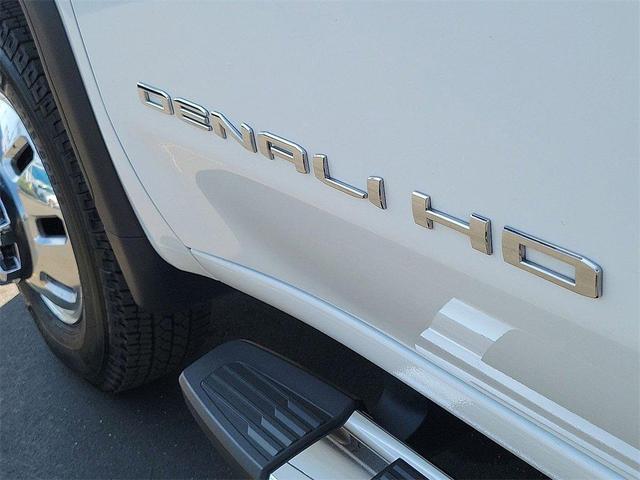 Photo of 2024 Summit White GMC Sierra 3500