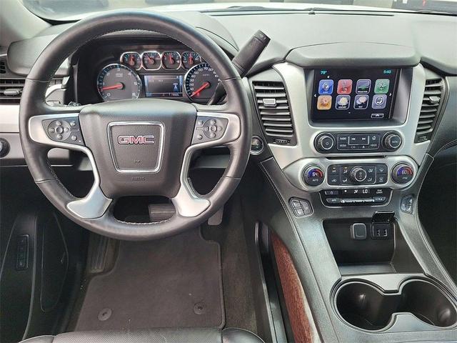 Photo of 2017 Summit White GMC Yukon XL