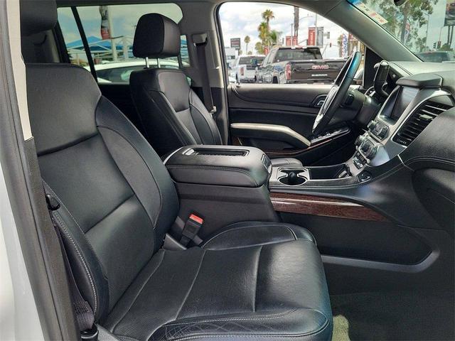 Photo of 2017 Summit White GMC Yukon XL