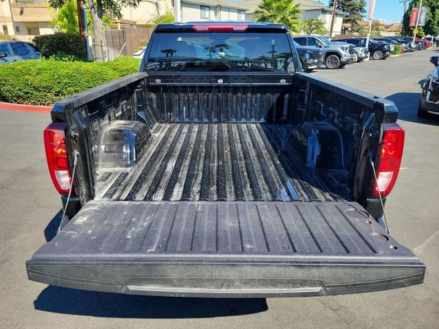 Photo of 2025 Onyx Black GMC Sierra 1500