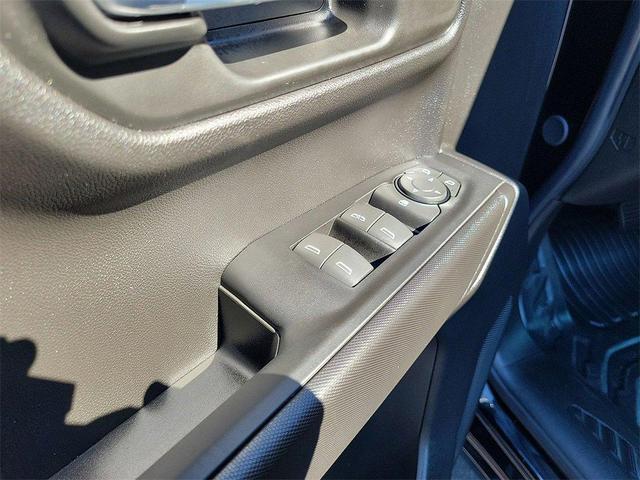 Photo of 2025 Onyx Black GMC Sierra 1500