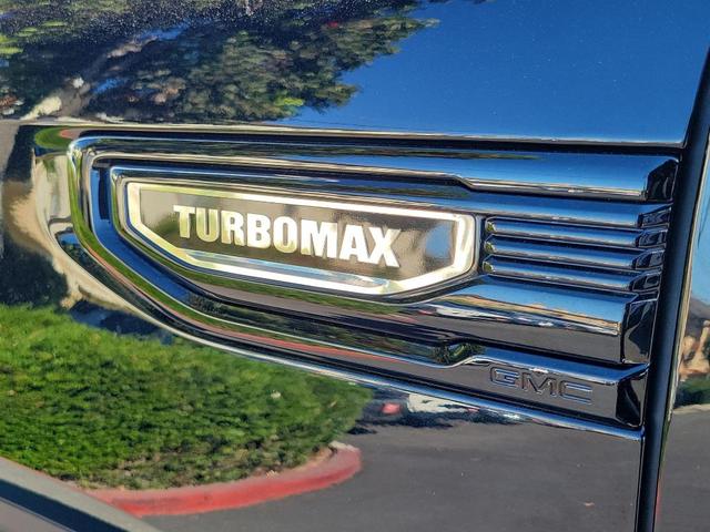 Photo of 2025 Onyx Black GMC Sierra 1500
