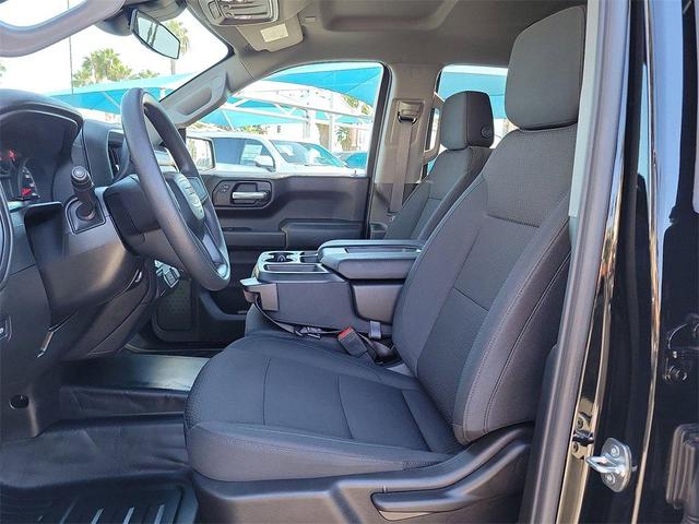 Photo of 2025 Onyx Black GMC Sierra 1500