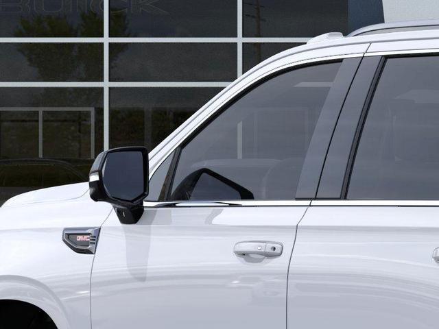 Photo of 2025 Summit White GMC Yukon