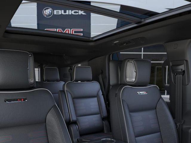Photo of 2025 Summit White GMC Yukon