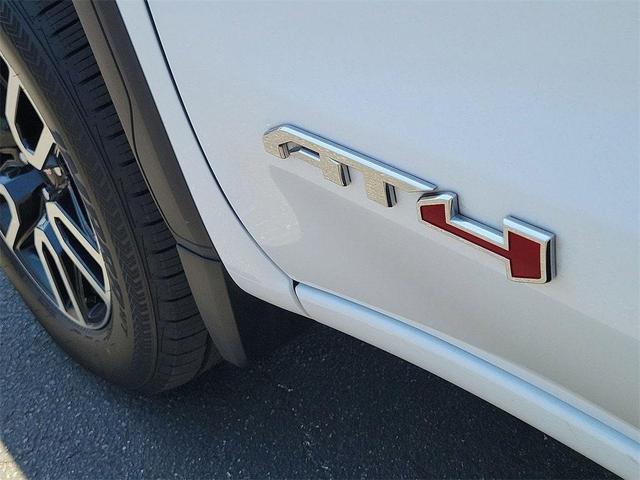 Photo of 2020 Summit White GMC Sierra 1500