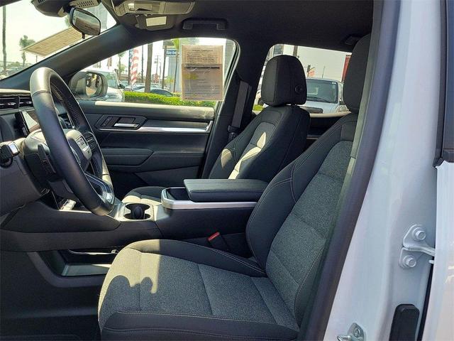 Photo of 2026 Summit White GMC Terrain