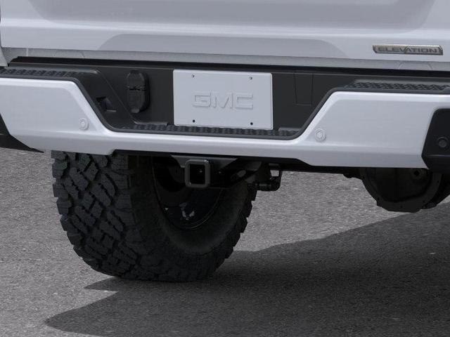 Photo of 2025 Summit White GMC Canyon