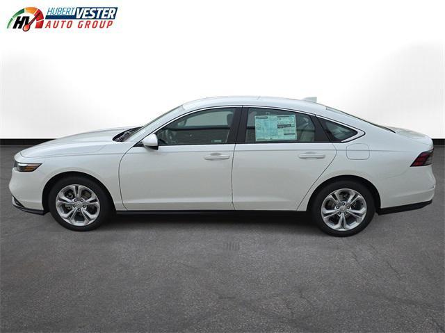 Photo of 2025 Platinum White Pearl Honda Accord