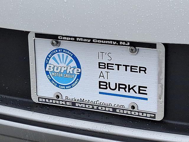Photo of 2023 Summit White Buick Encore GX