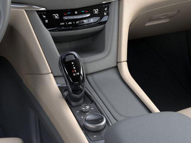 Photo of 2025 Crystal White Tricoat Cadillac XT5
