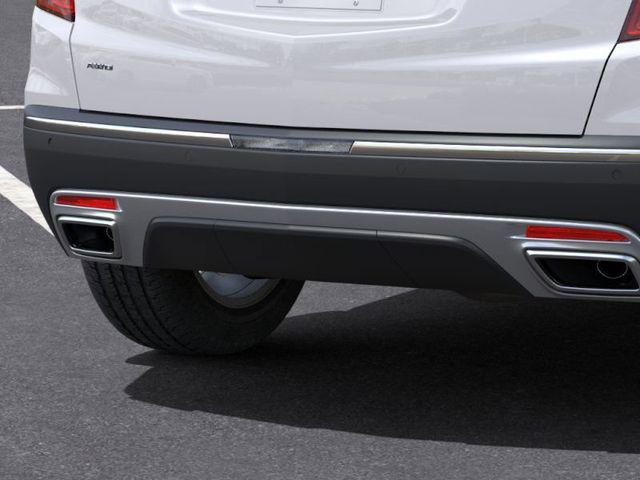 Photo of 2025 Crystal White Tricoat Cadillac XT5