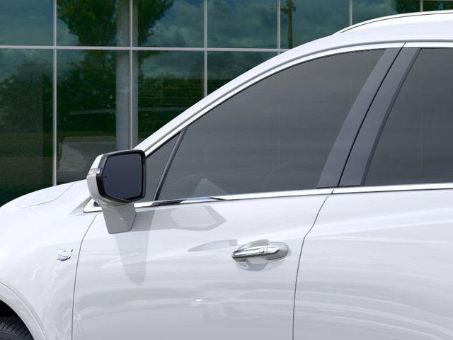 Photo of 2025 Crystal White Tricoat Cadillac XT5