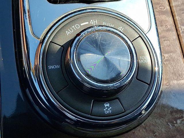 Photo of 2014 Platinum Graphite INFINITI QX80