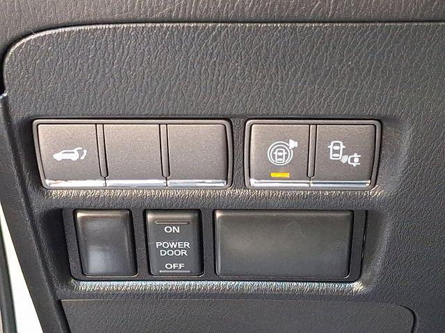 Photo of 2014 Platinum Graphite INFINITI QX80