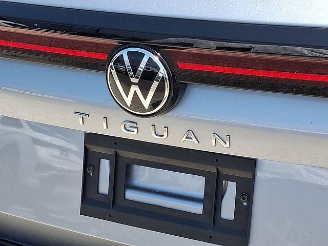 Photo of 2025 Pyrite Silver Metallic Volkswagen Tiguan