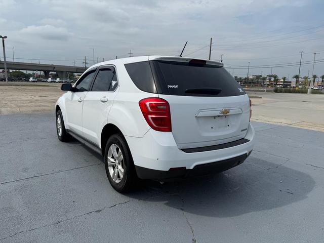 Photo of 2016 Summit White Chevrolet Equinox