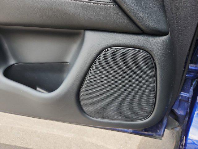 Photo of 2020 Caspian Blue Metallic Nissan Pathfinder