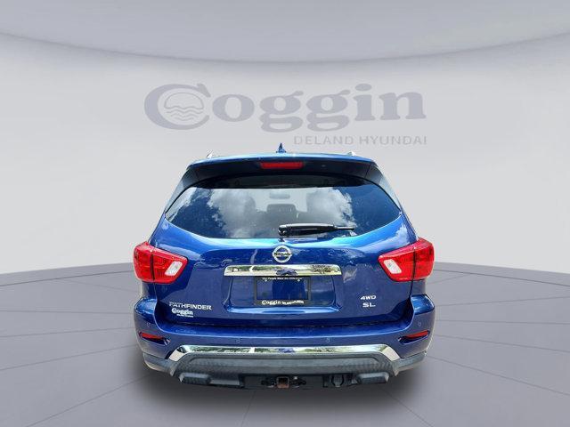 Photo of 2020 Caspian Blue Metallic Nissan Pathfinder