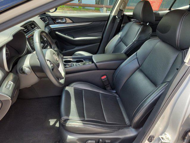 Photo of 2023 Brilliant Silver Metallic Nissan Maxima