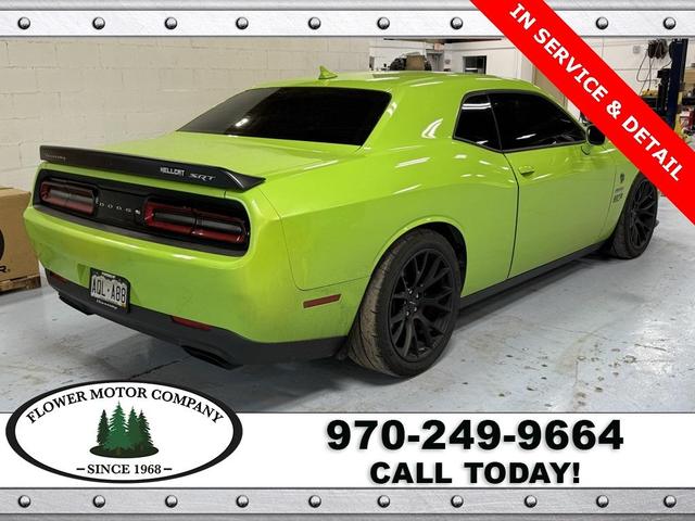 Photo of 2015 Sublime Pearl Dodge Challenger