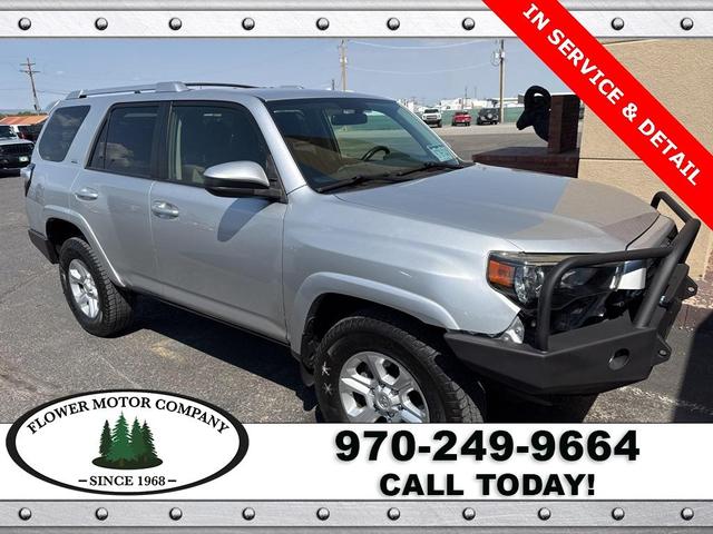 Photo of 2017 Classic Silver Metallic Toyota 4Runner