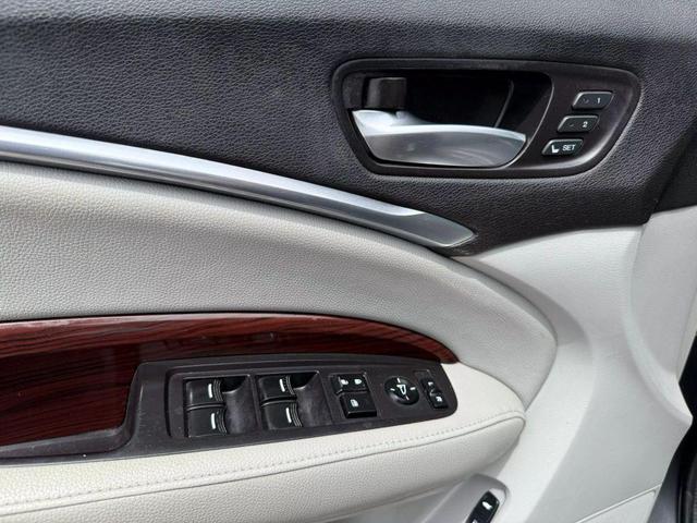 Photo of 2014 Graphite Luster Metallic Acura MDX