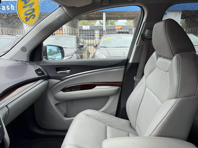 Photo of 2014 Graphite Luster Metallic Acura MDX
