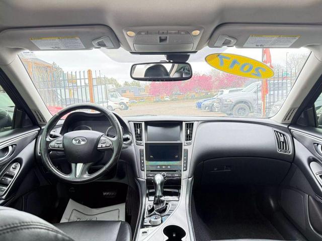 Photo of 2017 Liquid Platinum INFINITI Q50
