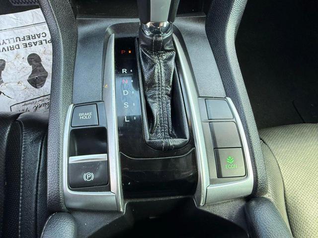 Photo of 2019 Orange Honda Civic