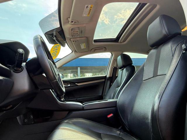 Photo of 2019 Orange Honda Civic