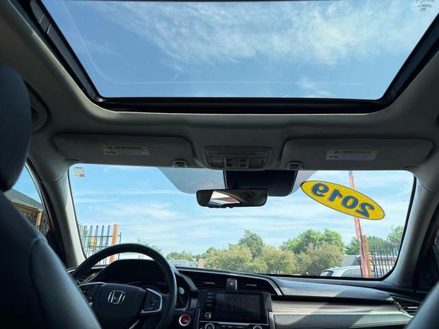 Photo of 2019 Orange Honda Civic