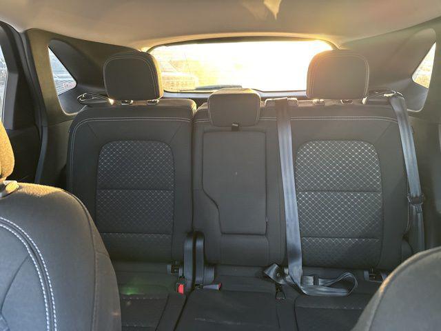 Photo of 2024 Gray Metallic Ford Escape