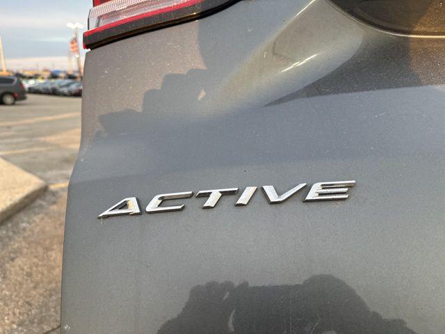 Photo of 2024 Gray Metallic Ford Escape