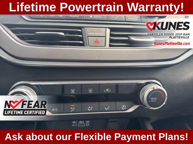 Photo of 2024 Gray Sky Pearl Nissan Altima